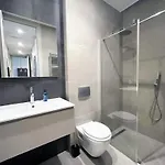 Urbanflat 91 - Beautiful In Le Marais Apartment *